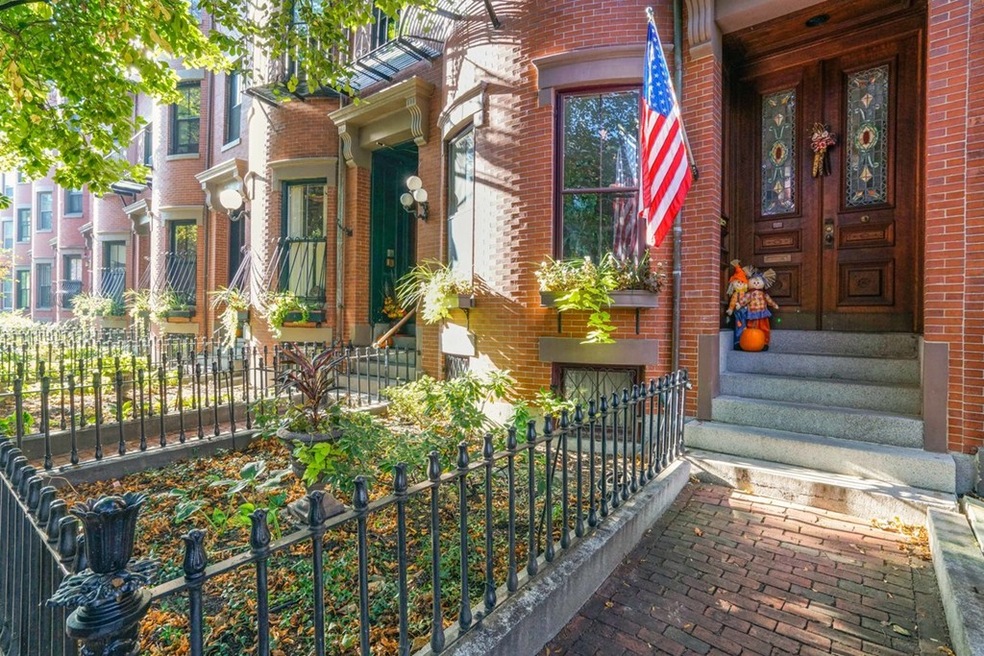 138 W Concord St unit PH, Boston, MA 02118 - photo 1