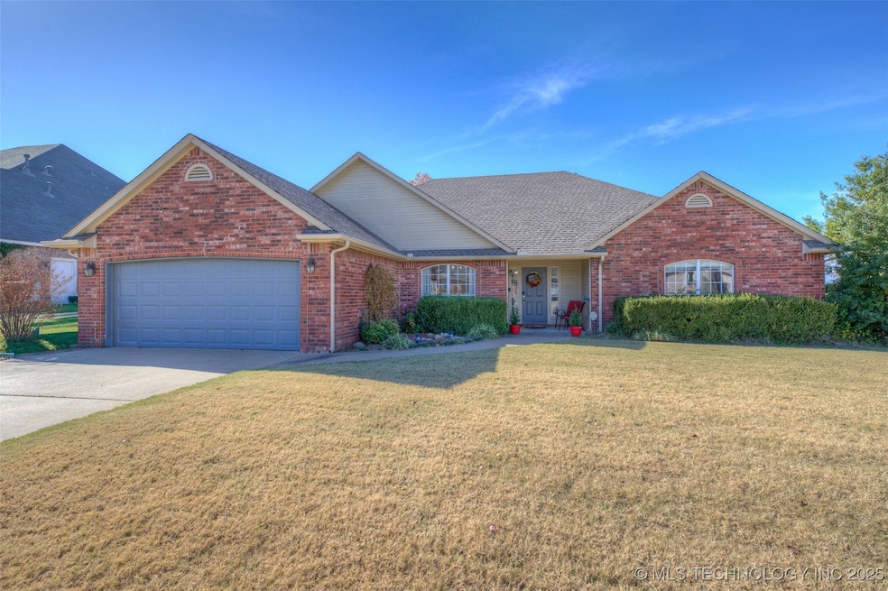 8406 N 100th East Ave, Owasso, OK 74055 - photo 1