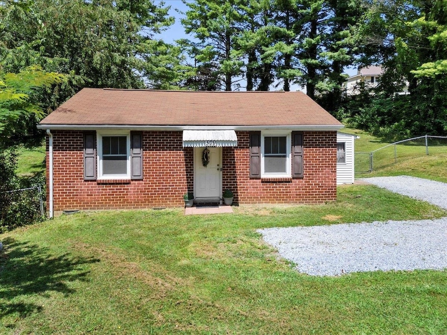 509 Peppers Ferry Rd, Pulaski, VA 24301 - photo 1