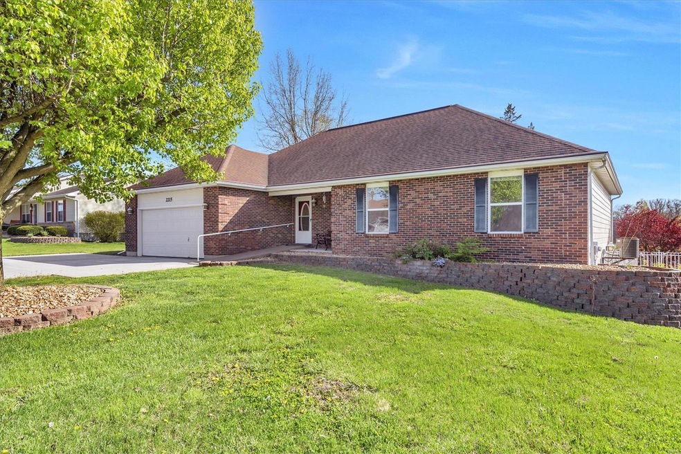 Welcome to 2215 Pine Lake Loop!