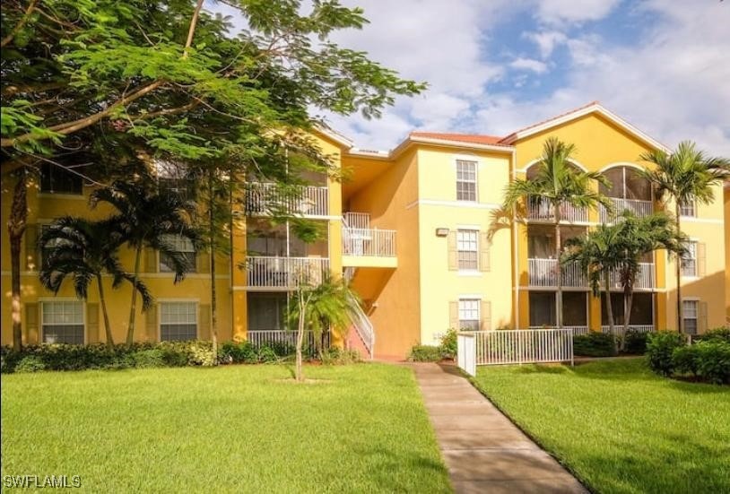 4122 Residence Dr unit 120, Fort Myers, FL 33901 - photo 1