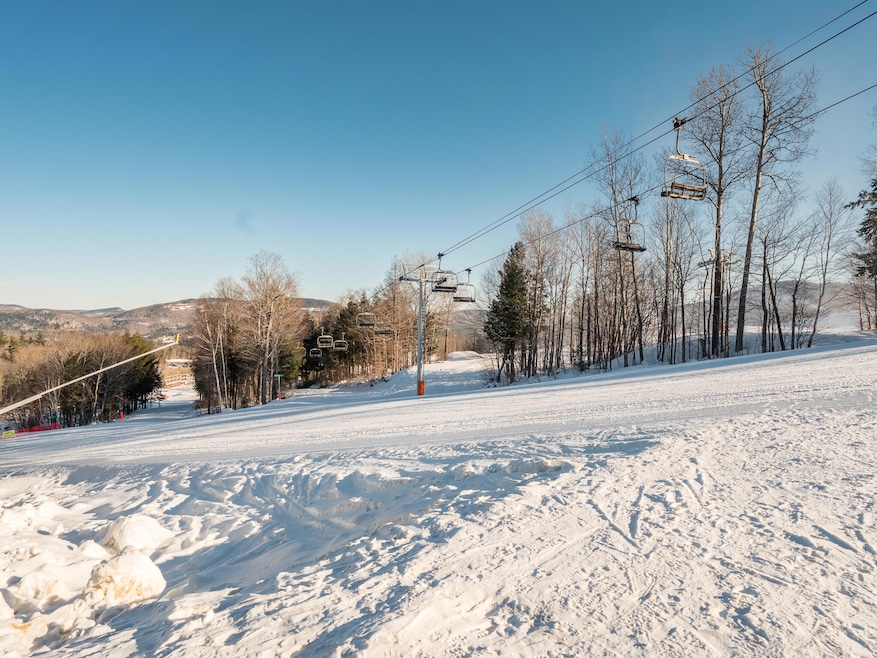 North Peak 3 104-3