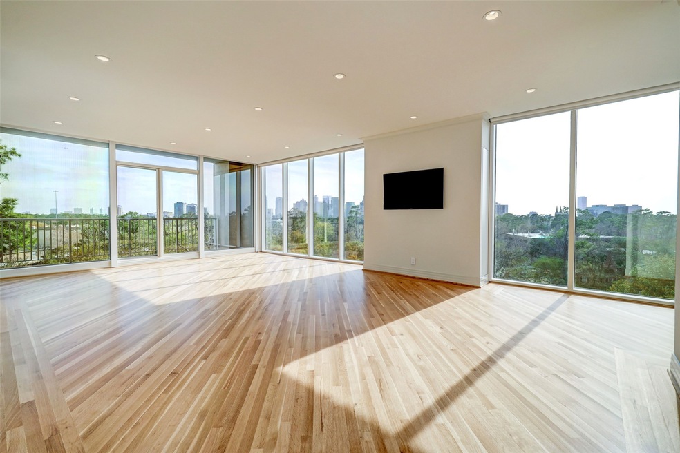 Gorgeous and completely remodeled corner unit with
