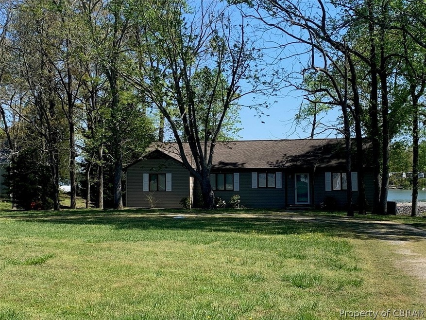 Great 3 bedroom, 2 bath cottage with excellent vie