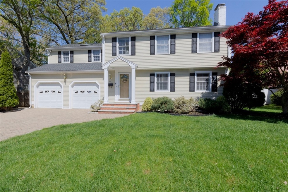 135 Lindbergh Ave, Needham Heights, MA 02494 - photo 1