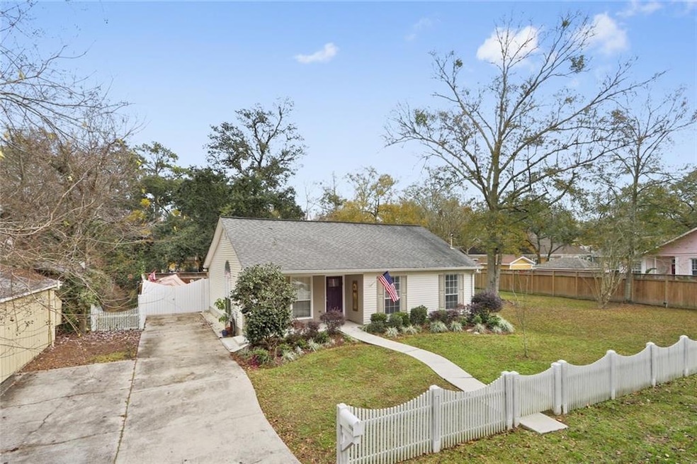 1714 3rd St, Slidell, LA 70458 - photo 1