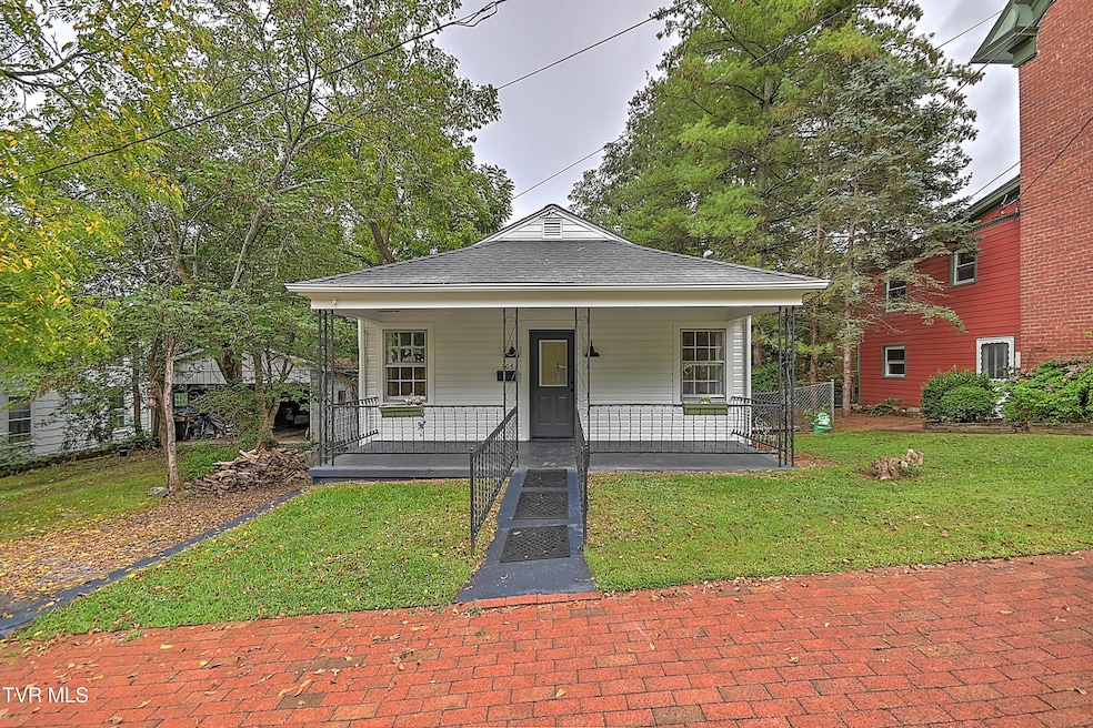 305 W Main St, Jonesborough, TN 37659 - photo 1