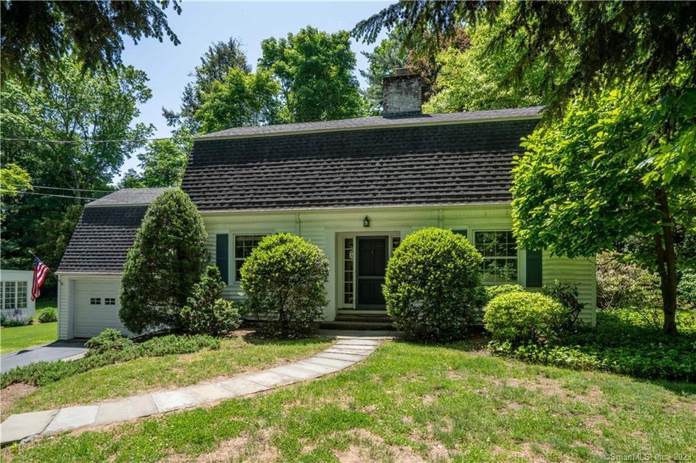 76 Hillsboro Dr, West Hartford, CT 06107 - photo 1