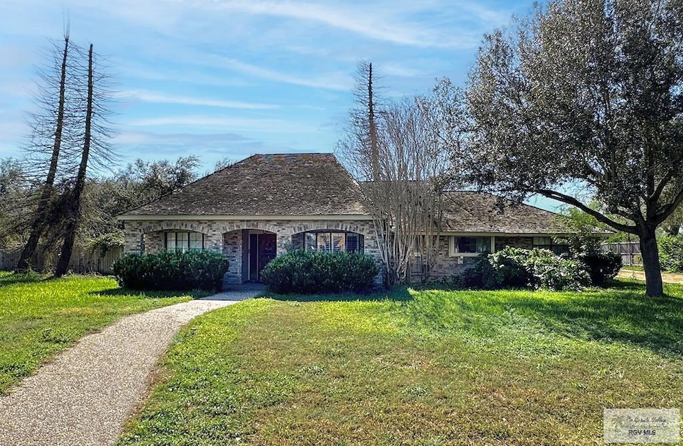 1814 Forest Ln, Weslaco, TX 78596 - photo 1