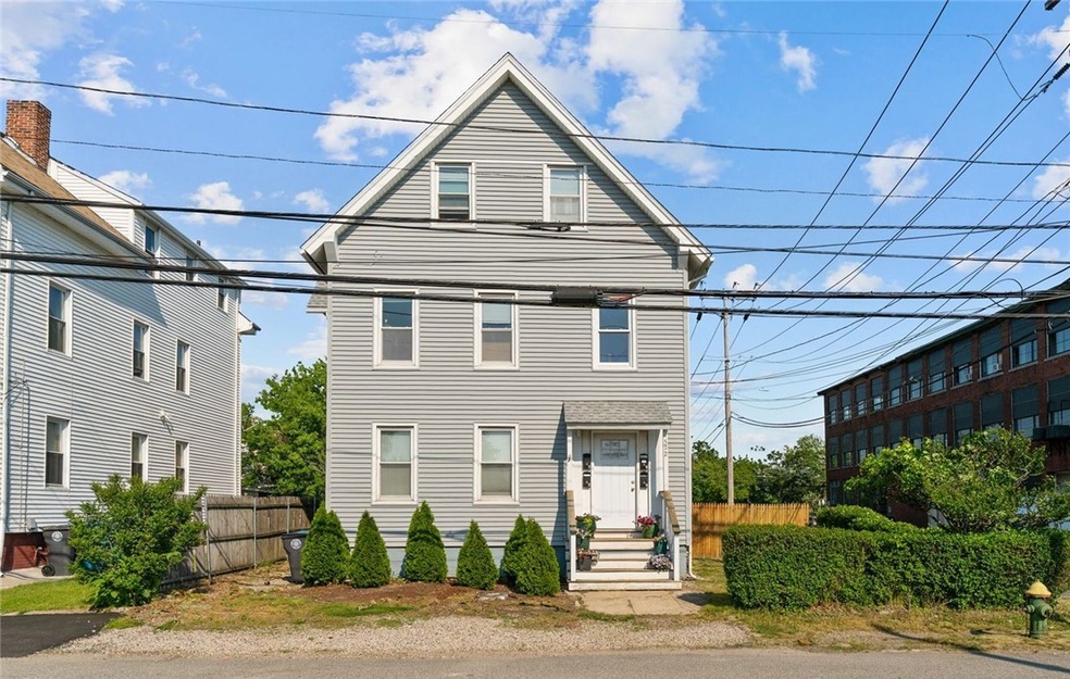 512 Wellington Ave, Cranston, RI 02910 - photo 1