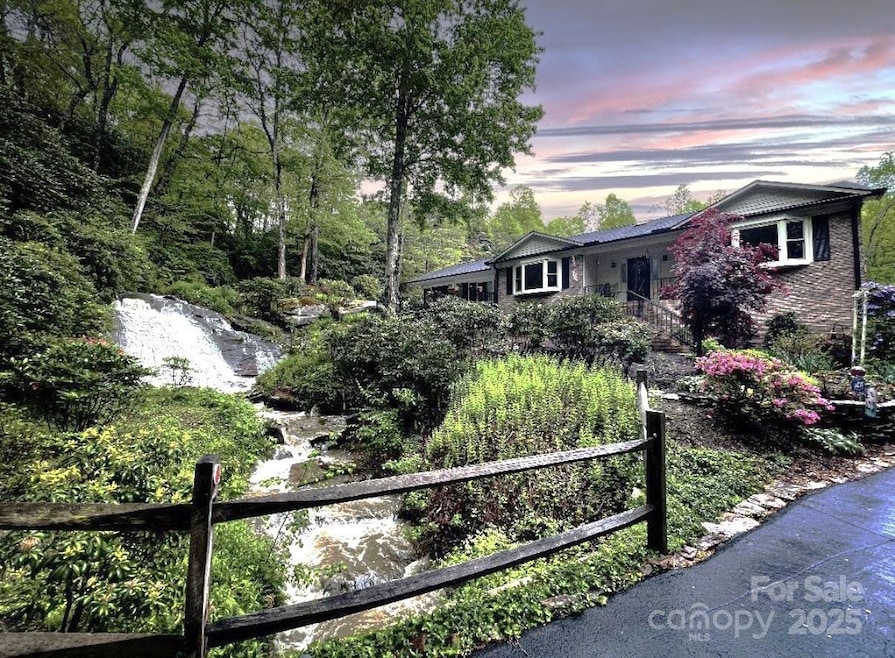 Under Contract $580,000