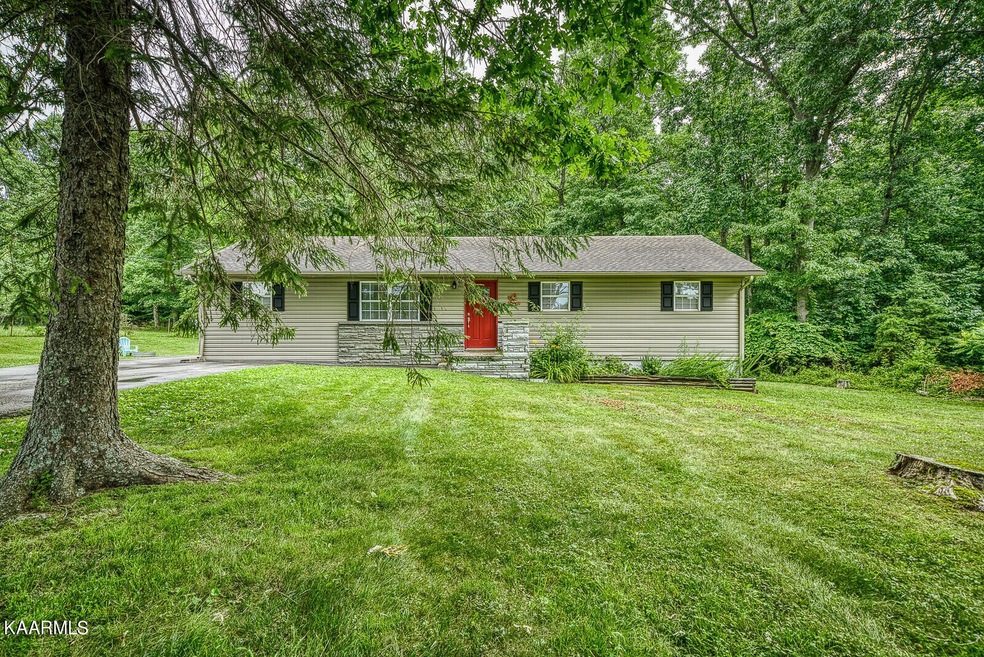 3068 Sparta Hwy unit 3068, Crossville, TN 38572 - photo 1