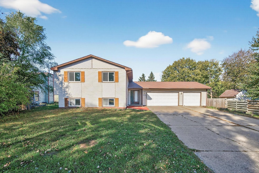 7702 114th Ave N, Champlin, MN 55316 - photo 1