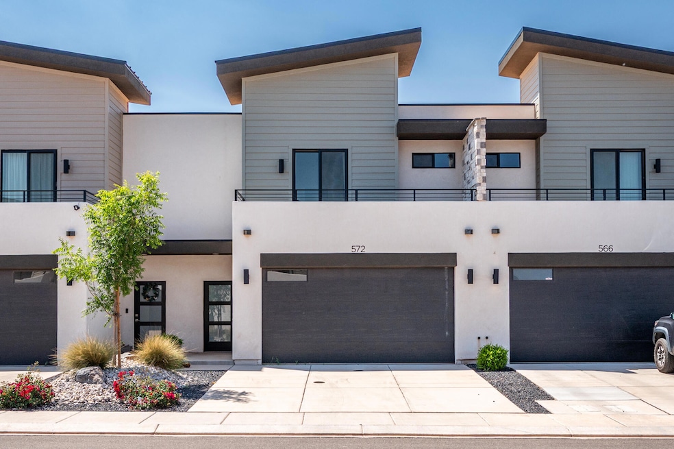 572 E Elmbrook Dr-10