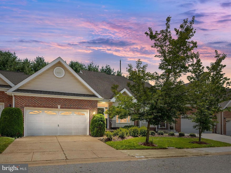 Under Contract $439,000