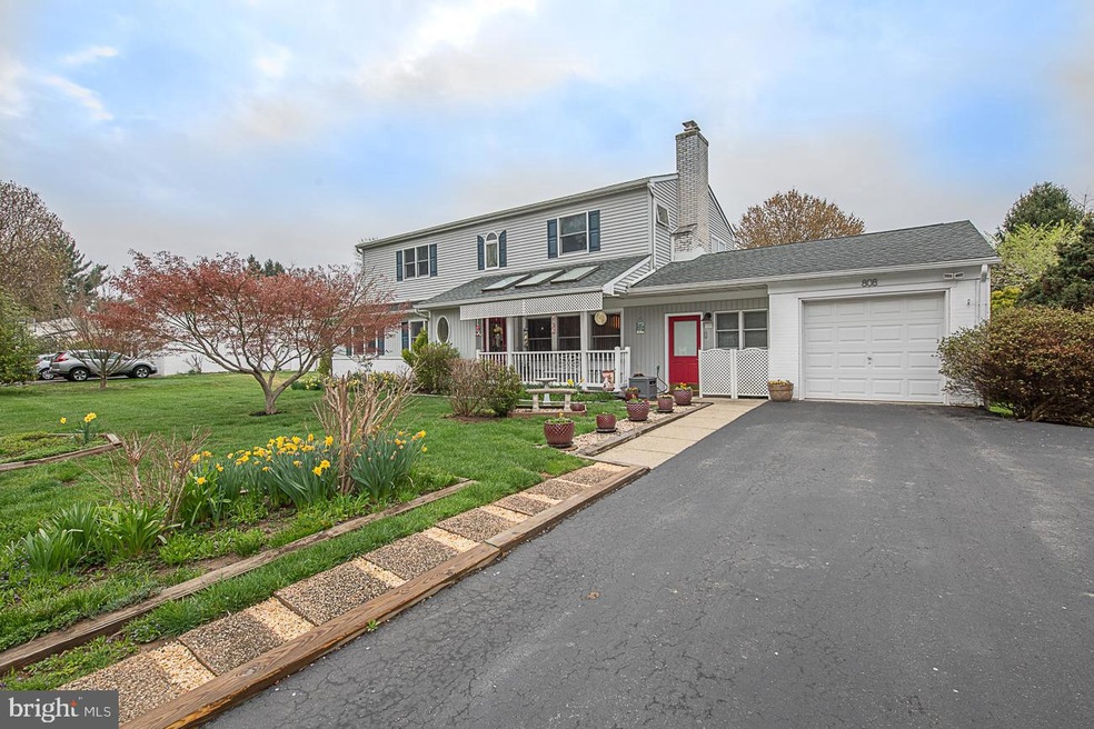 808 Ridge Ln, Media, PA 19063 - photo 1