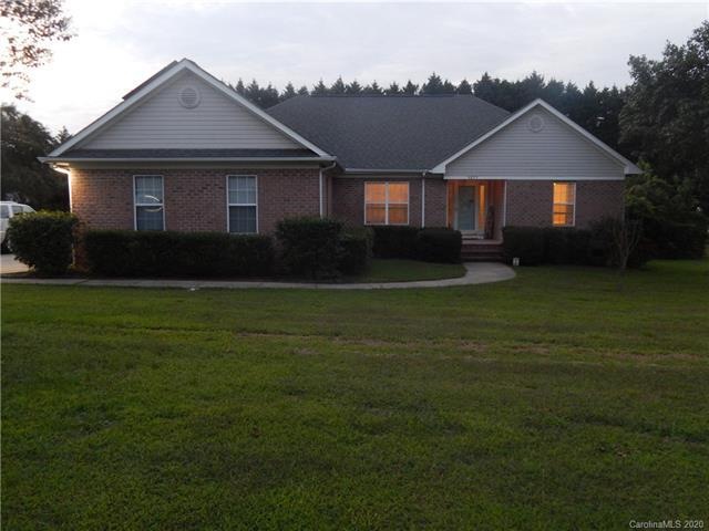 4855 Stevens Mill Rd, Matthews, NC 28104 - photo 1