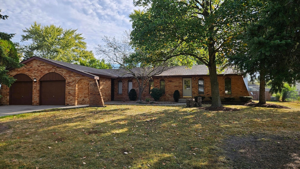 9609-9611 Lincoln St, Crown Point, IN 46307 - photo 1