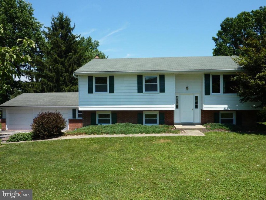 3931 Locust Grove Rd, Columbia, PA 17512 - photo 1