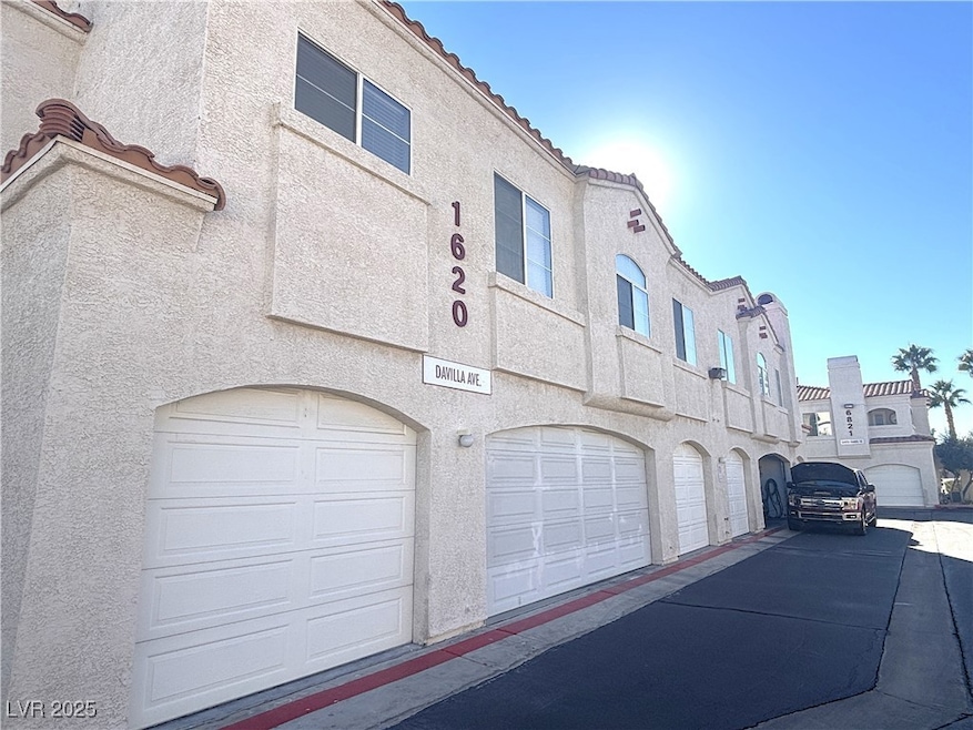1620 Davilla St unit 203, Las Vegas, NV 89146 - photo 1