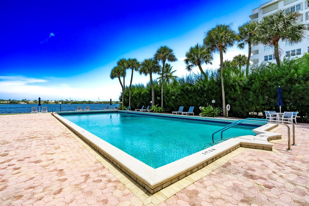 La Fontana unit 312, West Palm Beach, FL 33407 - photo 1