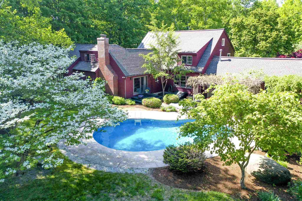 1105 Hopkinton Rd, Contoocook, NH 03229 - photo 1