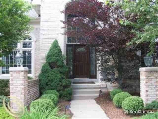 3564 Vineyard Springs Ct, Rochester, MI 48306 - photo 1