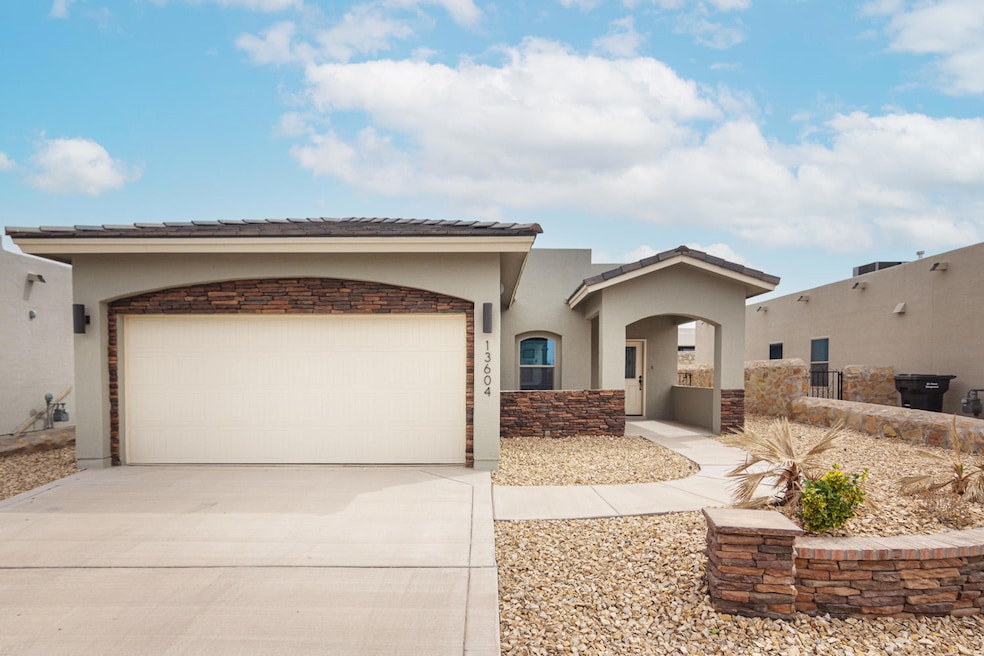 13604 Samlesbury Ave, Horizon City, TX 79928 - photo 1