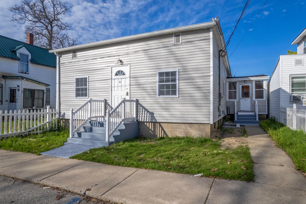 6 Pine Ave, Old Orchard Beach, ME 04064 - photo 1