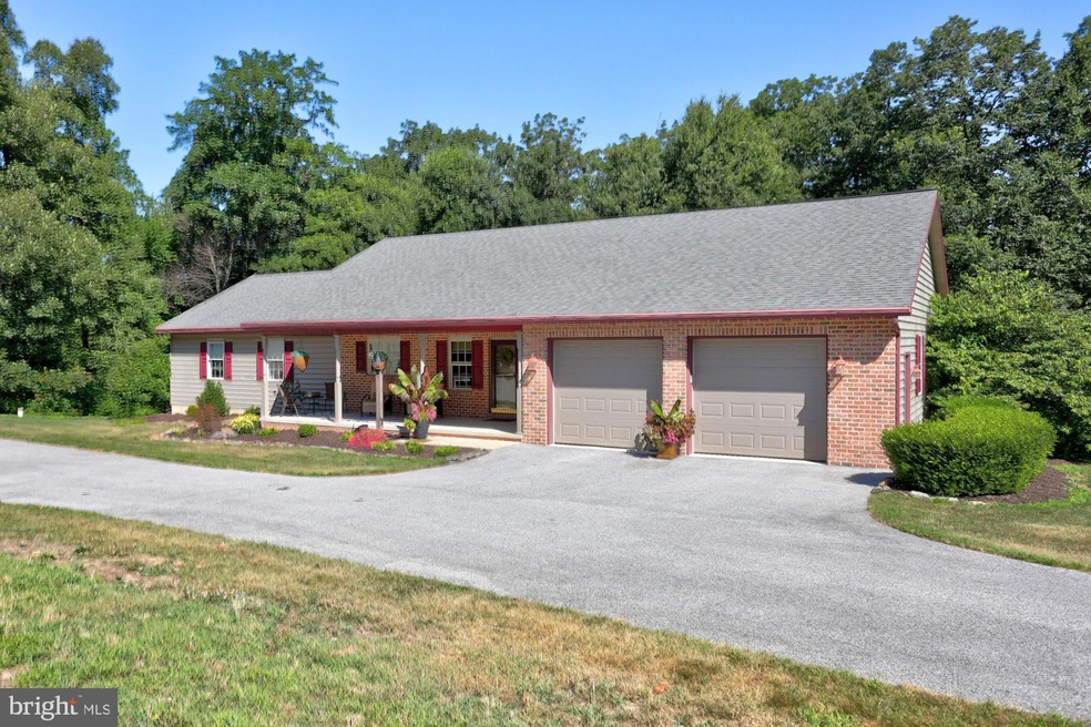 126 Loop Rd, Quarryville, PA 17566 - photo 1