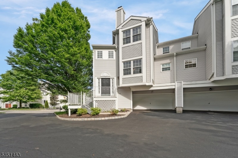 1301 Grandview Ct, Whippany, NJ 07981 - photo 1