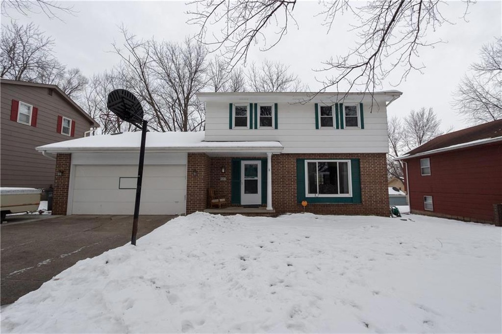 5201 Merced St, Des Moines, IA 50310 - photo 1