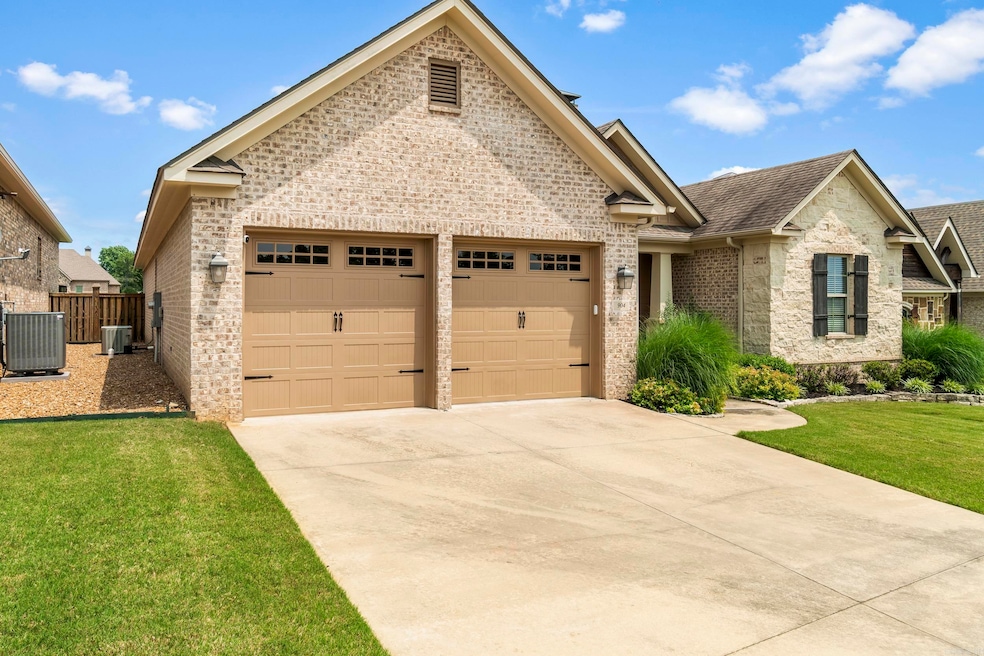 For Sale $384,500 • Co-Listing Agent