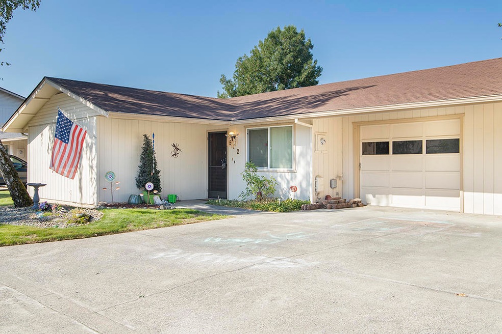 612 SW Sunwood Way, Grants Pass, OR 97526 - photo 1