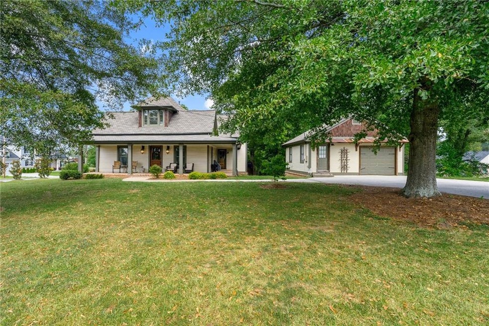 1130 W Shadburn Ave, Buford, GA 30518 - photo 1