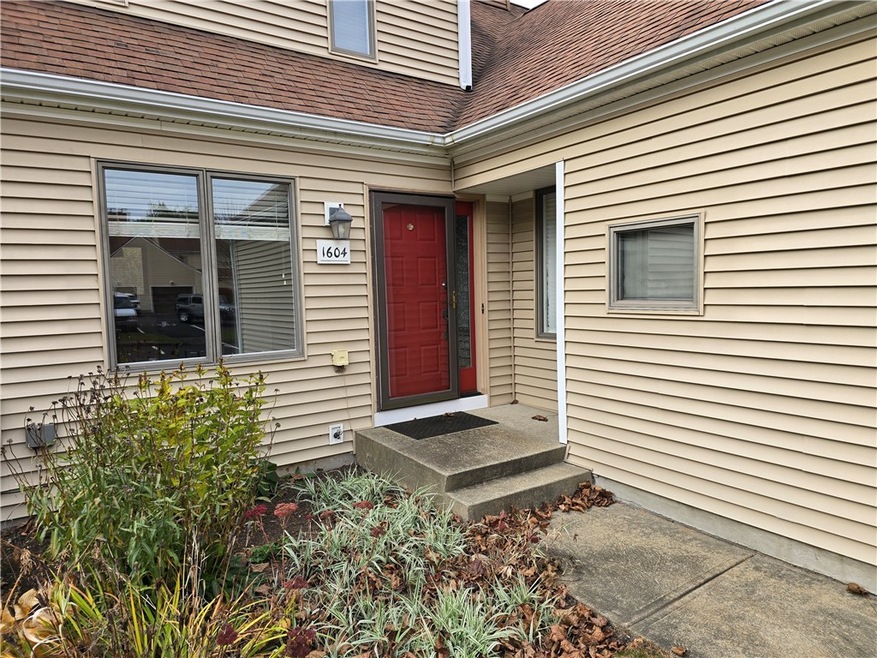 50 Abbott Run Valley Rd unit 1604, Cumberland, RI 02864 - photo 1