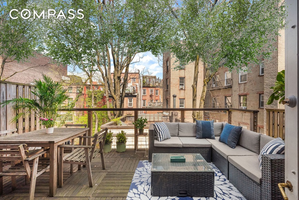 5 Charles St unit 3r, New York, NY 10014 - photo 1