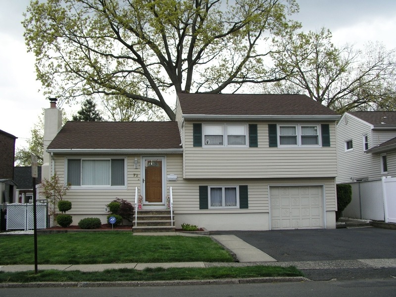 72 Glenwood Ave, Elmwood Park, NJ 07407 - photo 1