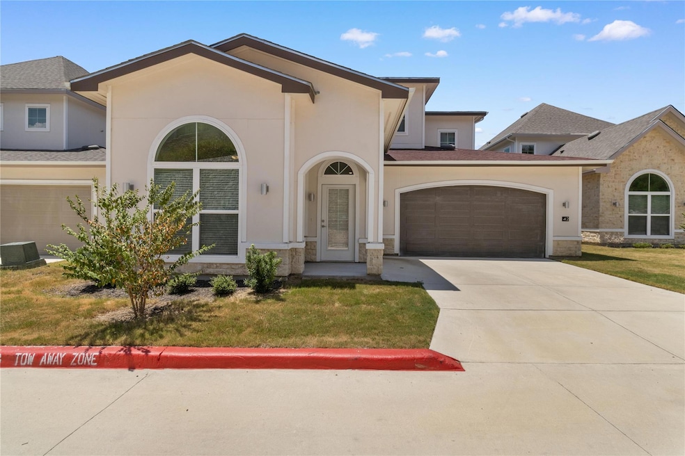 18531 Kyle Seale Pkwy unit 25, San Antonio, TX 78255 - photo 1