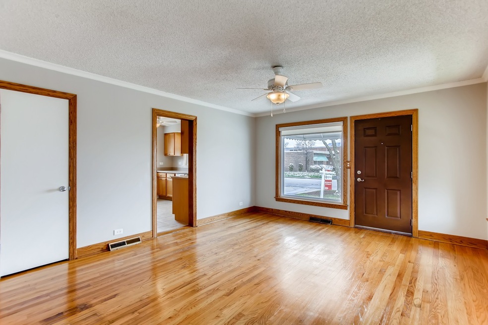 1546 Gardner Rd, Westchester, IL 60154 - photo 1