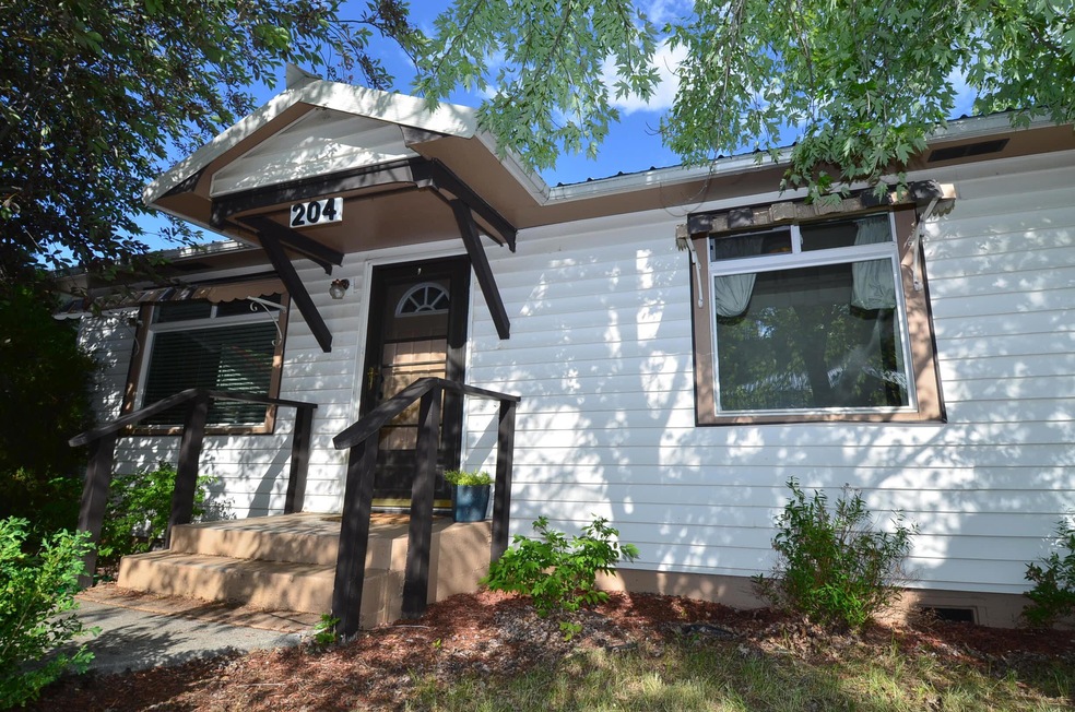 204 N Humbolt St, Canyon City, OR 97820 - photo 1