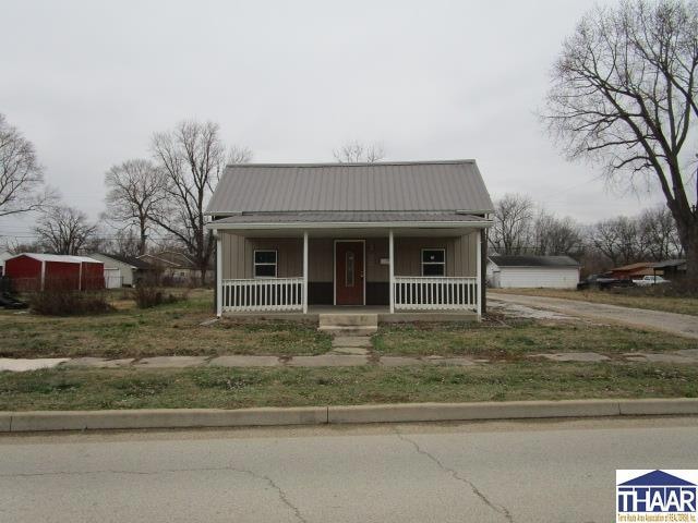 522 N Main St, Clinton, IN 47842 - photo 1