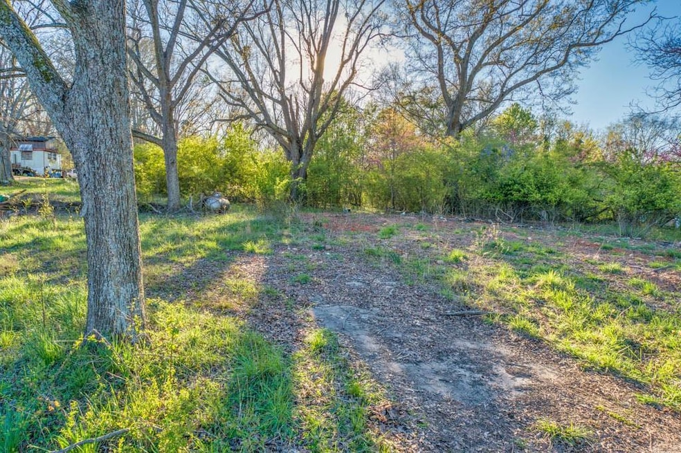 1086 Dee Kennedy Rd, Auburn, GA 30011 - photo 1