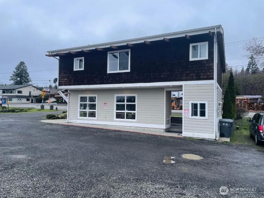 Unit above the donut shop is available for residential rent