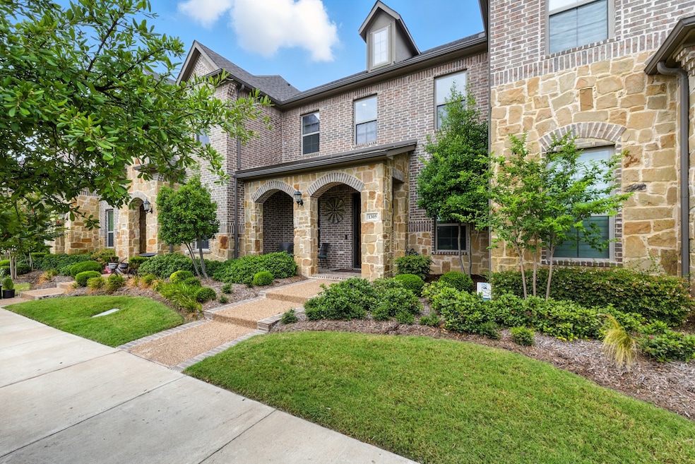 For Sale $374,999 • Co-Listing Agent