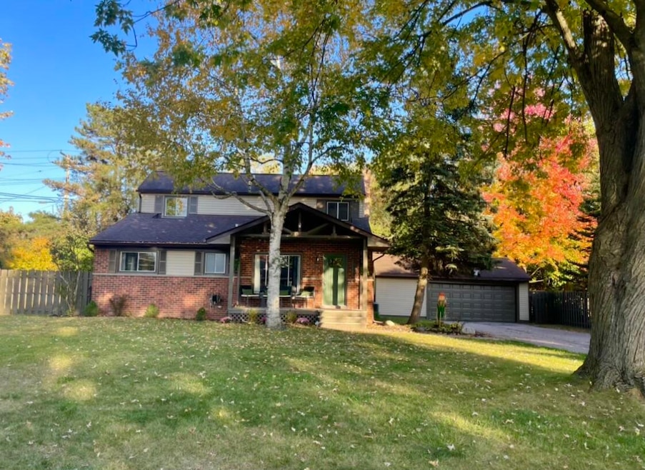 3816 Anoka Dr, Waterford, MI 48329 - photo 1