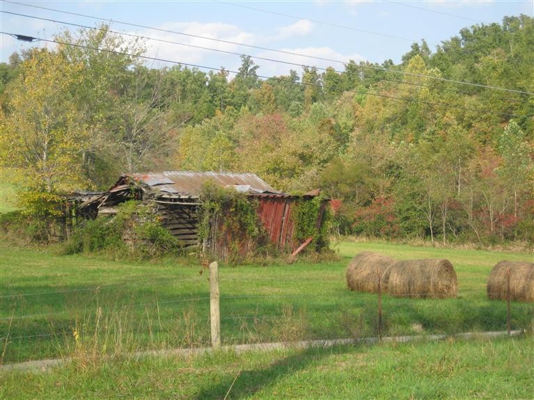 1381 Ingram Rd, Annville, KY 40402 - photo 1