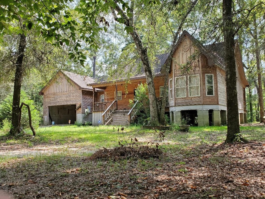 101 River loop front view