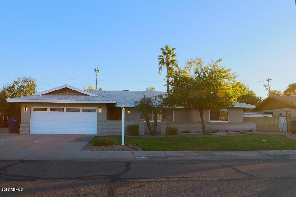 2409 E Geneva Dr