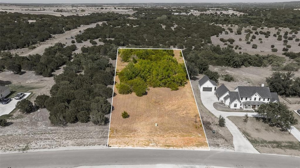 7128 Heathington Ct, Granbury, TX 76049 - photo 1